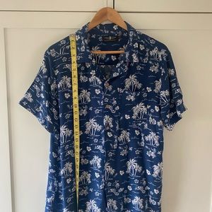 Men M Tropical Shirt